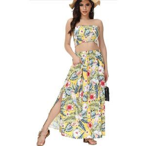 Willotis 2 Piece Hawaiian Outfits for Women Summer Vacation Beach Floral Crop To